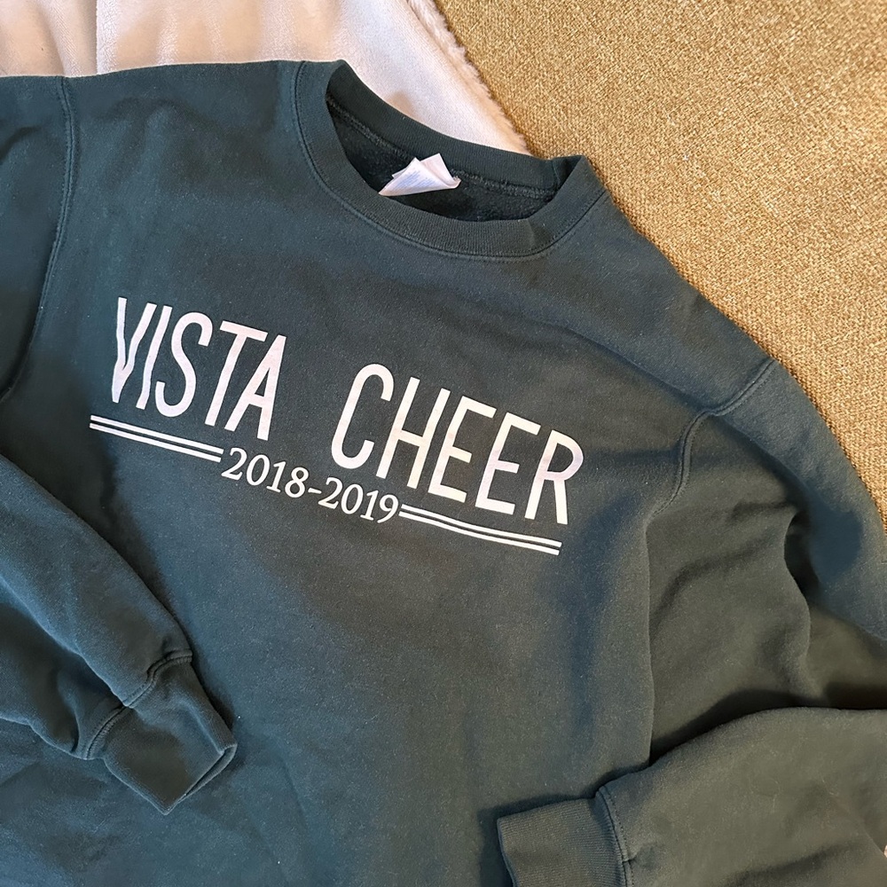 Vista Cheer Men's Green Crewneck